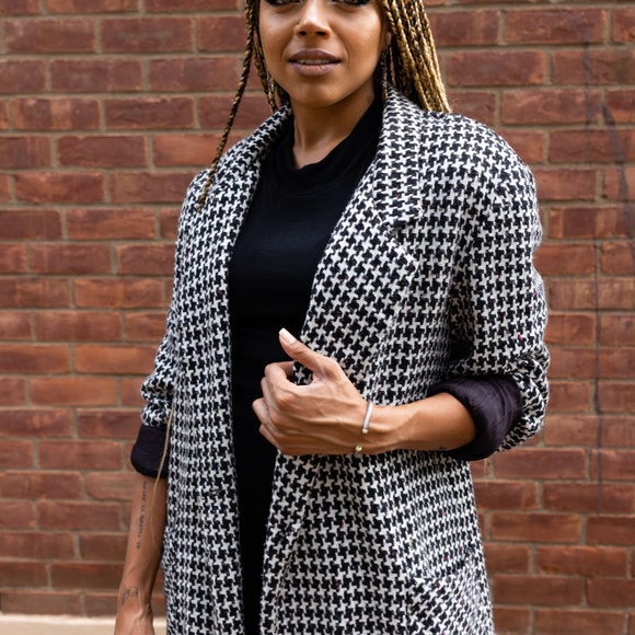 Fitting Image Black and White Houndstooth Blazer - Picture 2 of 5